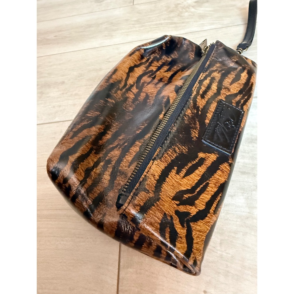 Patricia Nash Tiger Print Foldover Wristlet Clutch Bag P715388 Brown Black NWOT
